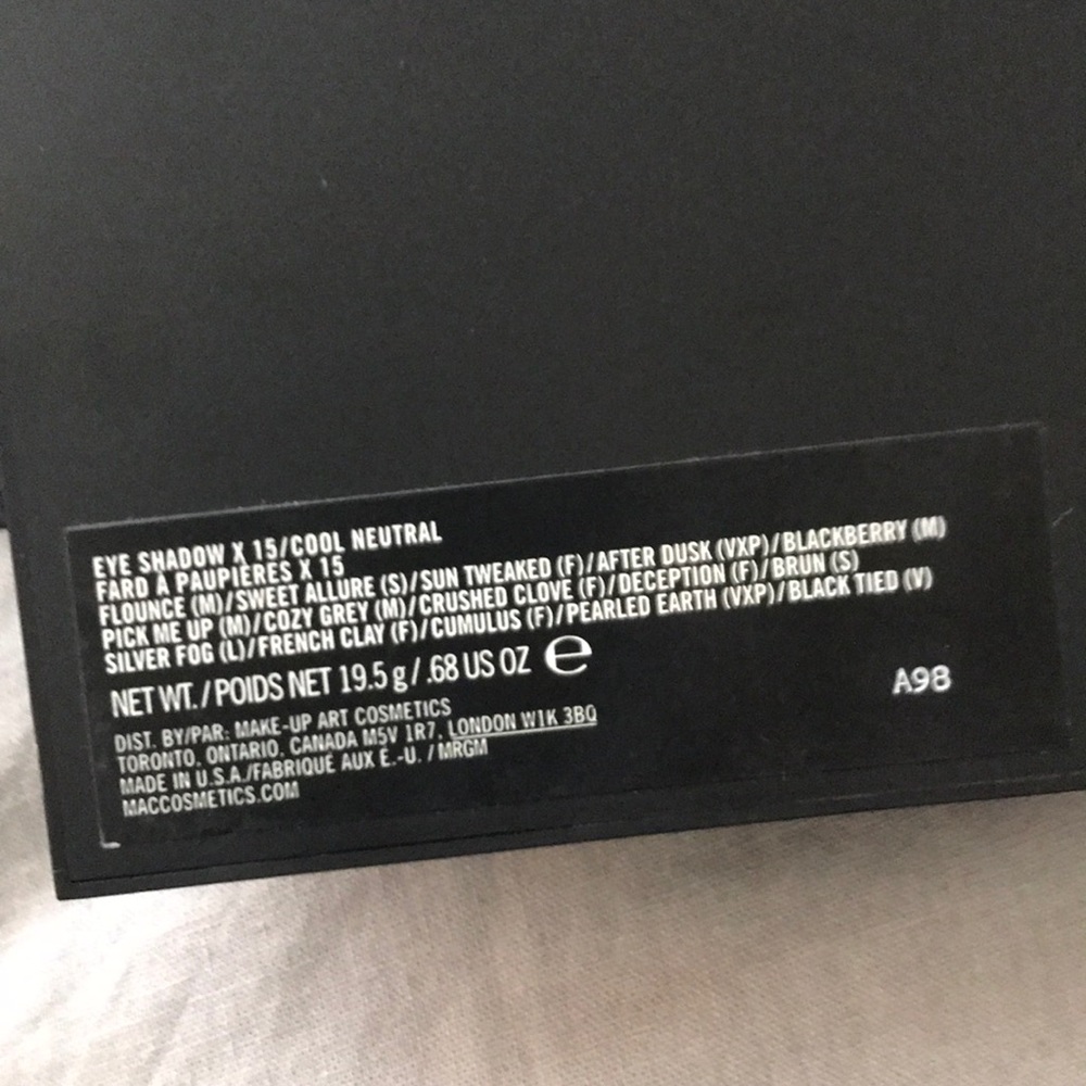 MAC eyeshadow pallets - Picture 7 of 8